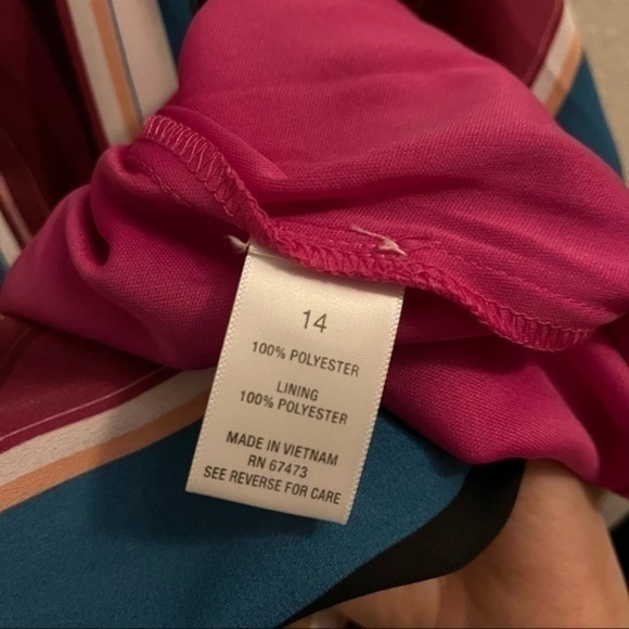 COPY - NWT Roz & Ali Dressbarn sleeveless v-neck surplice wrap dress - Picture 10 of 11